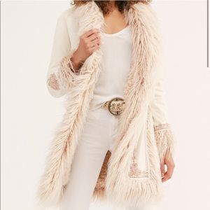 BRAND NEW SPELL Jae Joplin Shearling Jacket